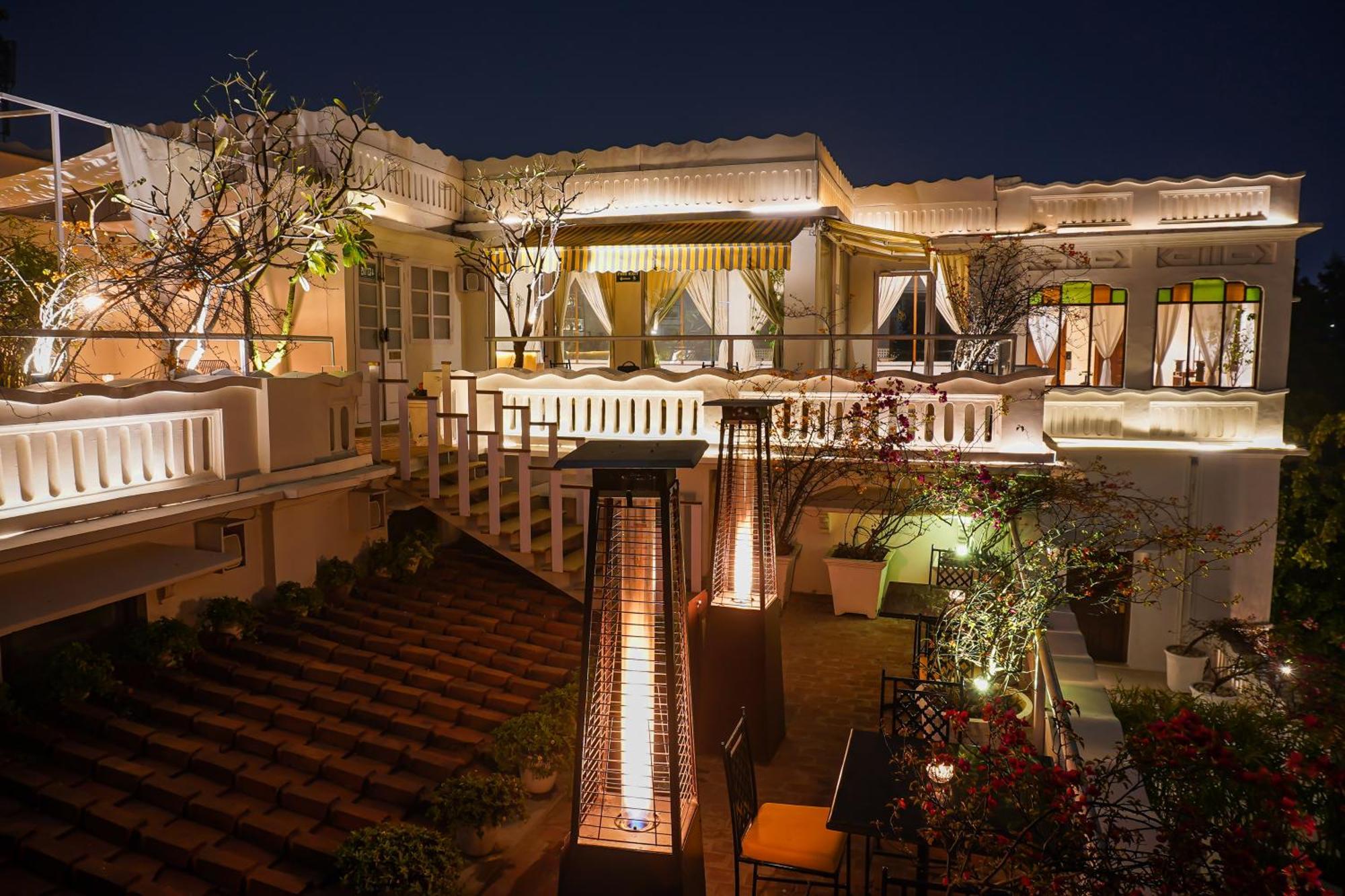 Saraca Hotel Лакхнау Экстерьер фото