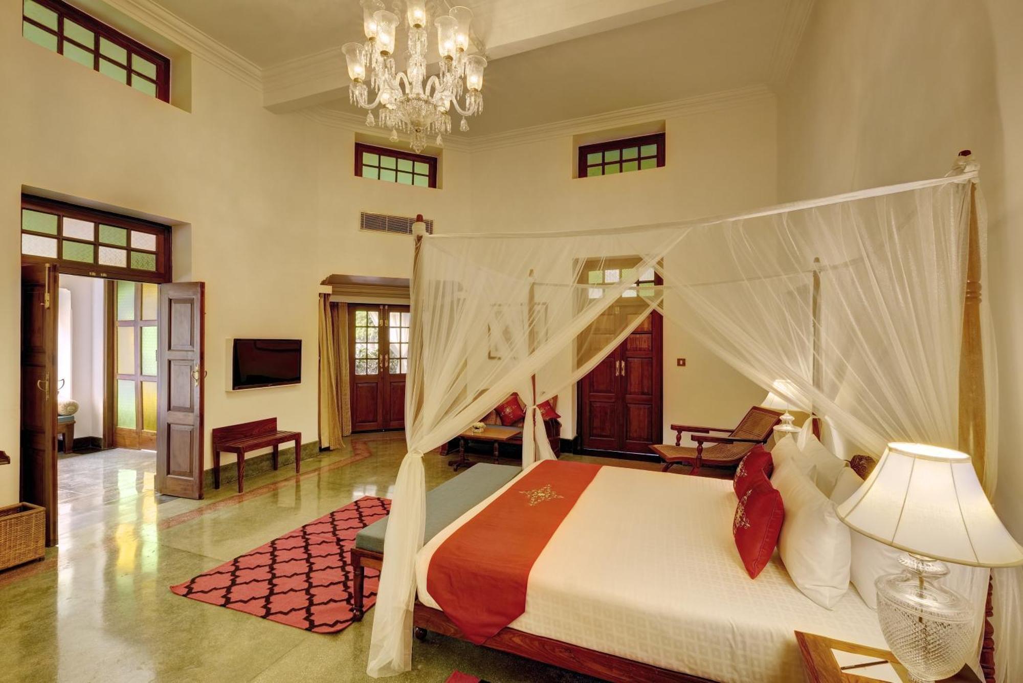 Saraca Hotel Лакхнау Экстерьер фото