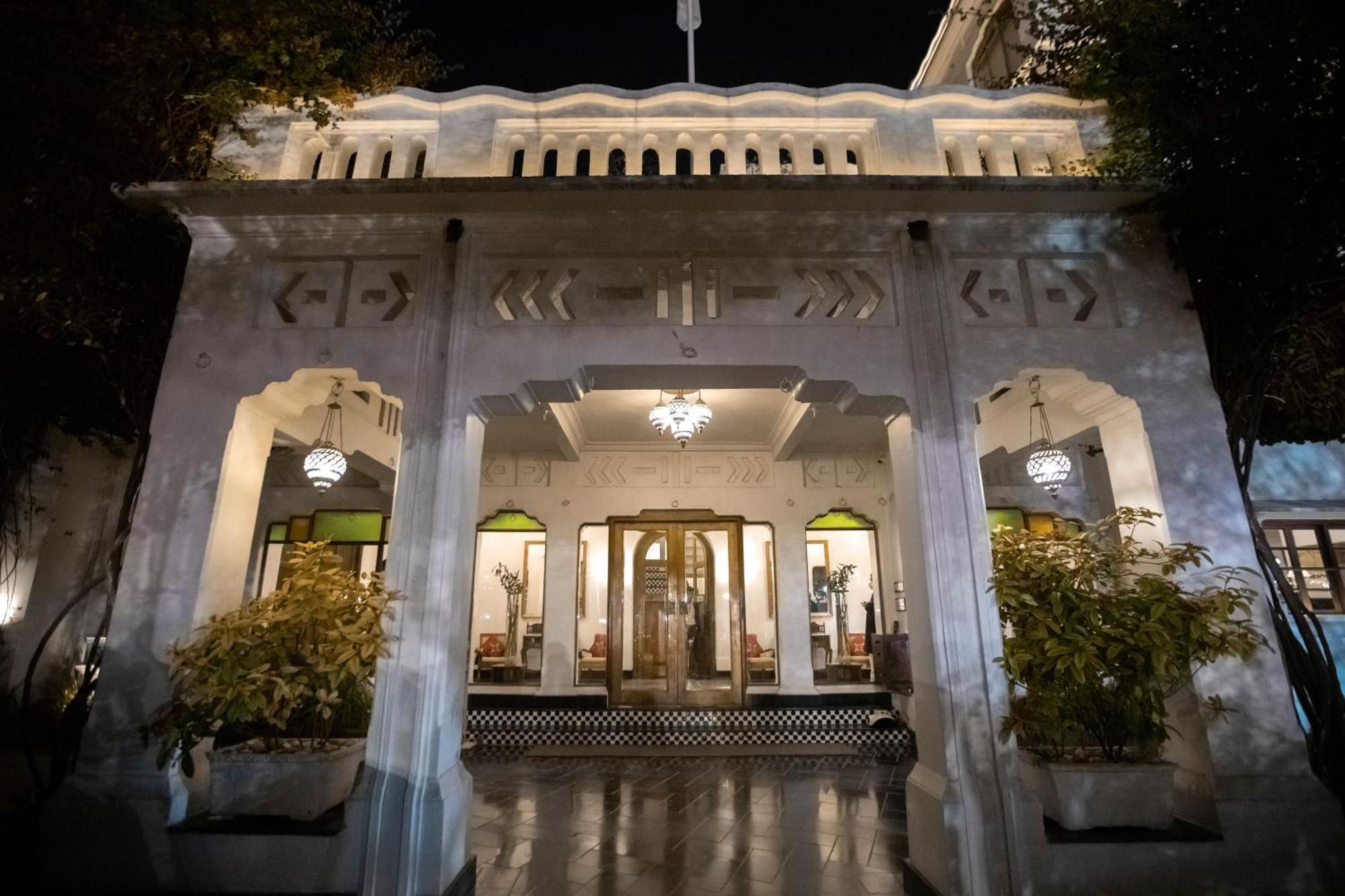 Saraca Hotel Лакхнау Экстерьер фото