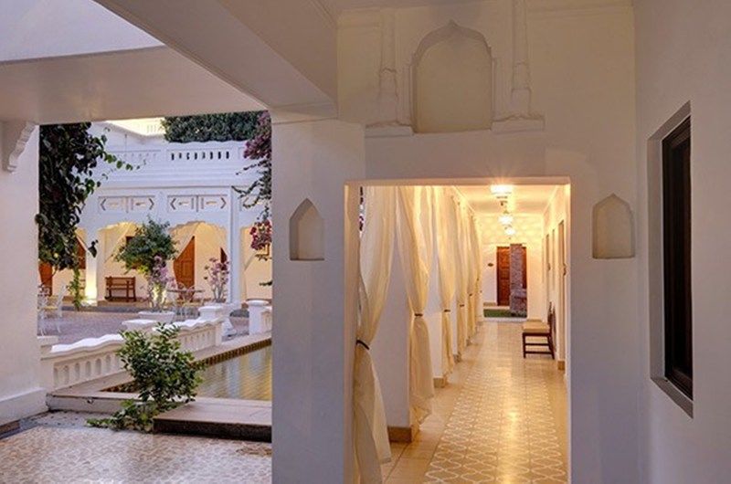 Saraca Hotel Лакхнау Экстерьер фото