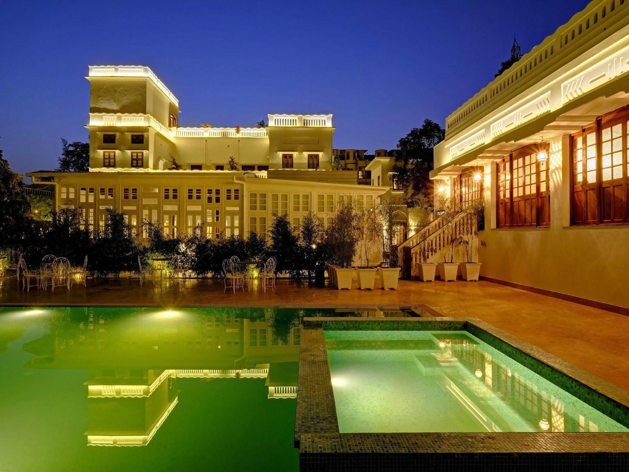 Saraca Hotel Лакхнау Экстерьер фото